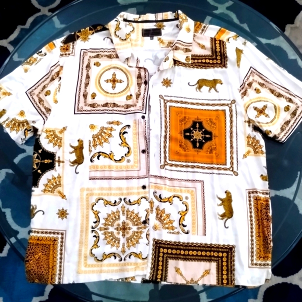 Graphic Button Shirt